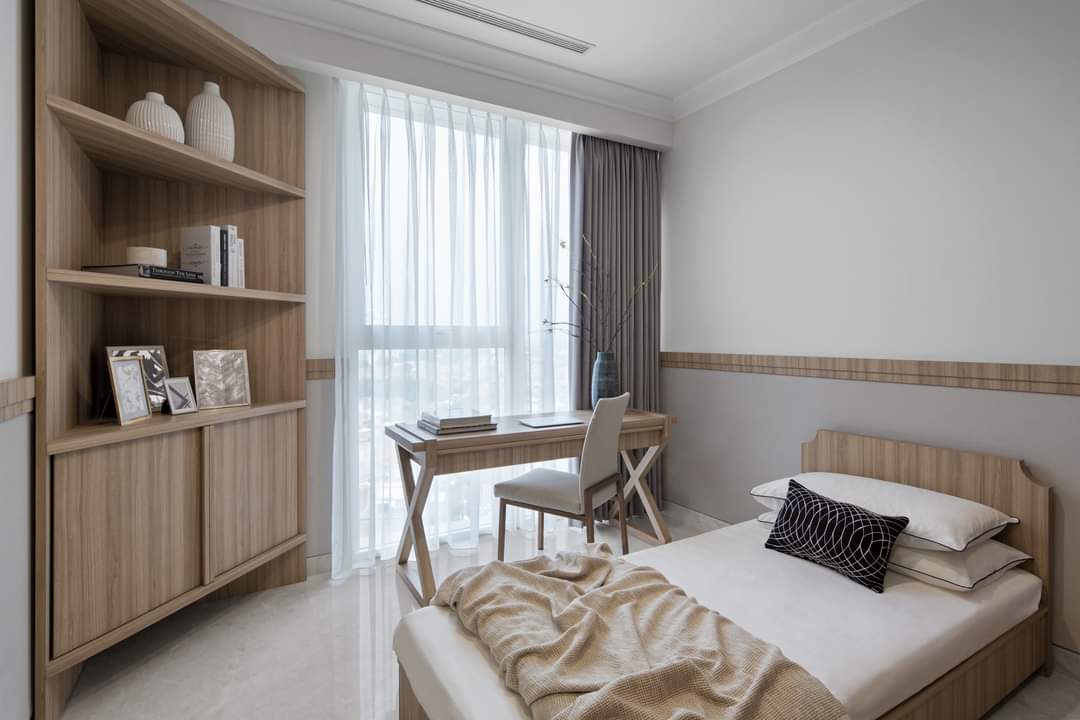 Design Interior Bedroom Minimalis Material Cabinet, Bed, Meja berbahan HPL Wood Kayu warm, Bed Putih Scandinavian di Sudirman Park  Jakarta
